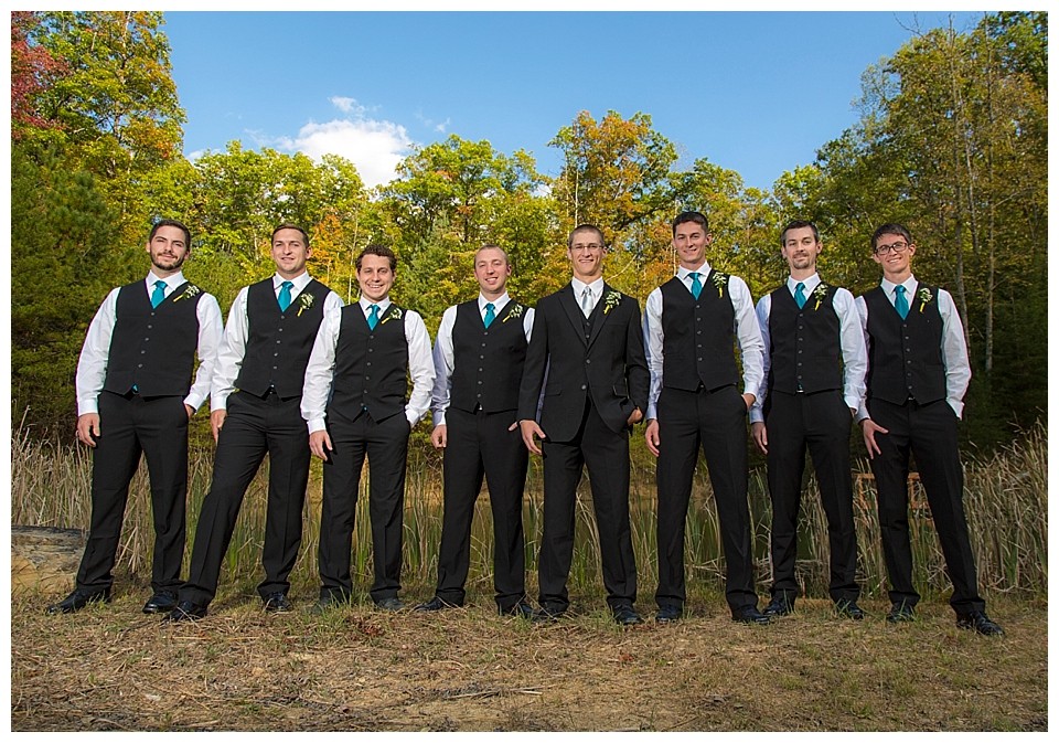 Red River Gorge Fall Wedding at the Cliffview Resort_0015