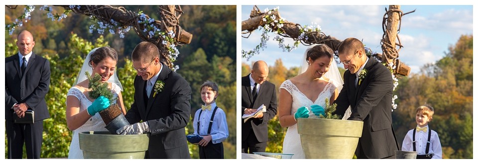 Red River Gorge Fall Wedding at the Cliffview Resort_0021