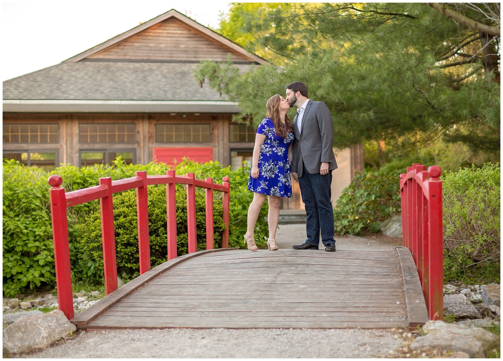 Engagement Session at Japanese Garden in Georgetown, Kentucky_0005