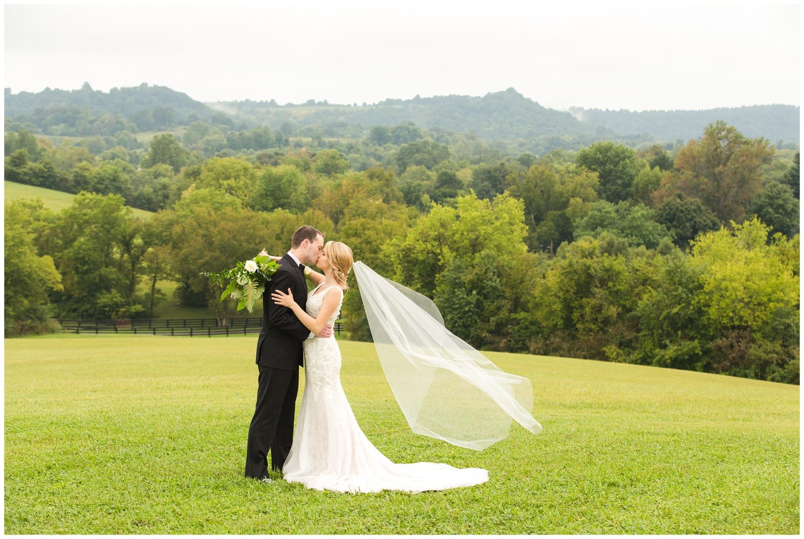 September Wedding At The Bluegrass Wedding Barn In Danville Kentucky