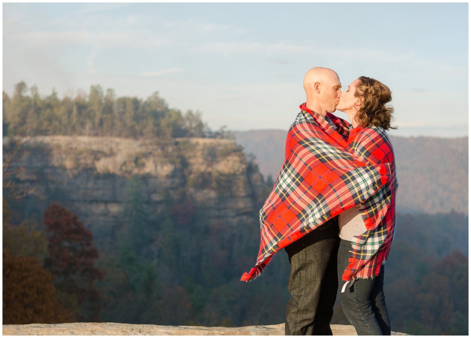 fall-red-river-gorge-engagement-session-at-natural-bridge-state-park_0014