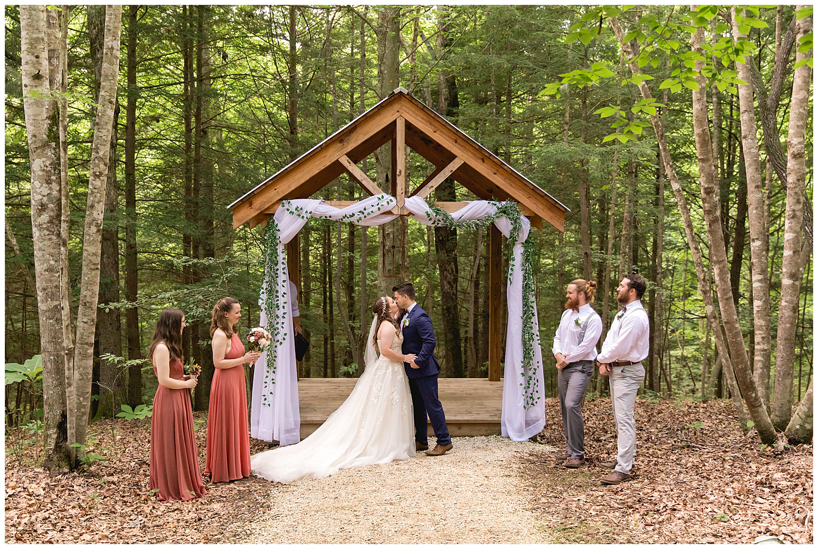 Forest Ceremony Wedding Elopement at Hemlock Springs in the Red River Gorge